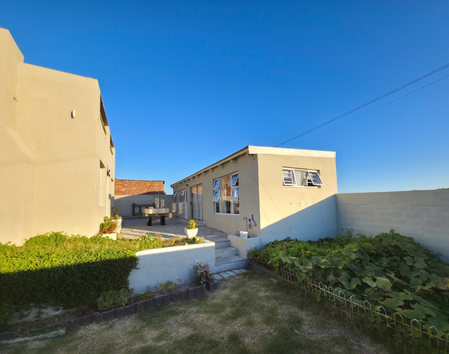 5 Bedroom Property for Sale in Hawston Western Cape
